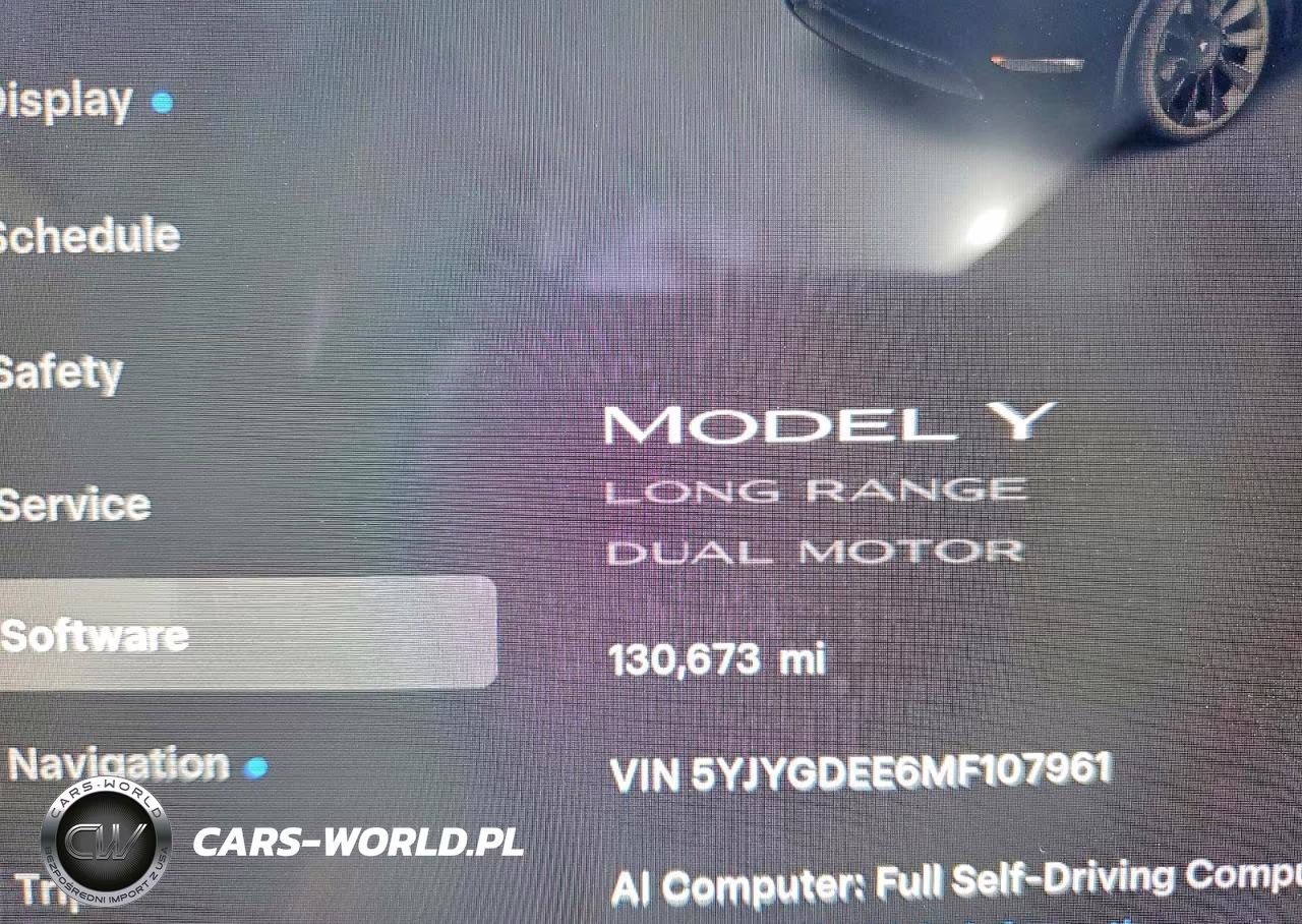 2021 Tesla Model Y VIN:5YJYGDEE6MF107961 - 9