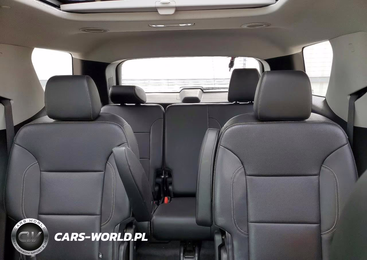 2019 Chevrolet Traverse VIN:1GNERKKW2KJ268450 - 10
