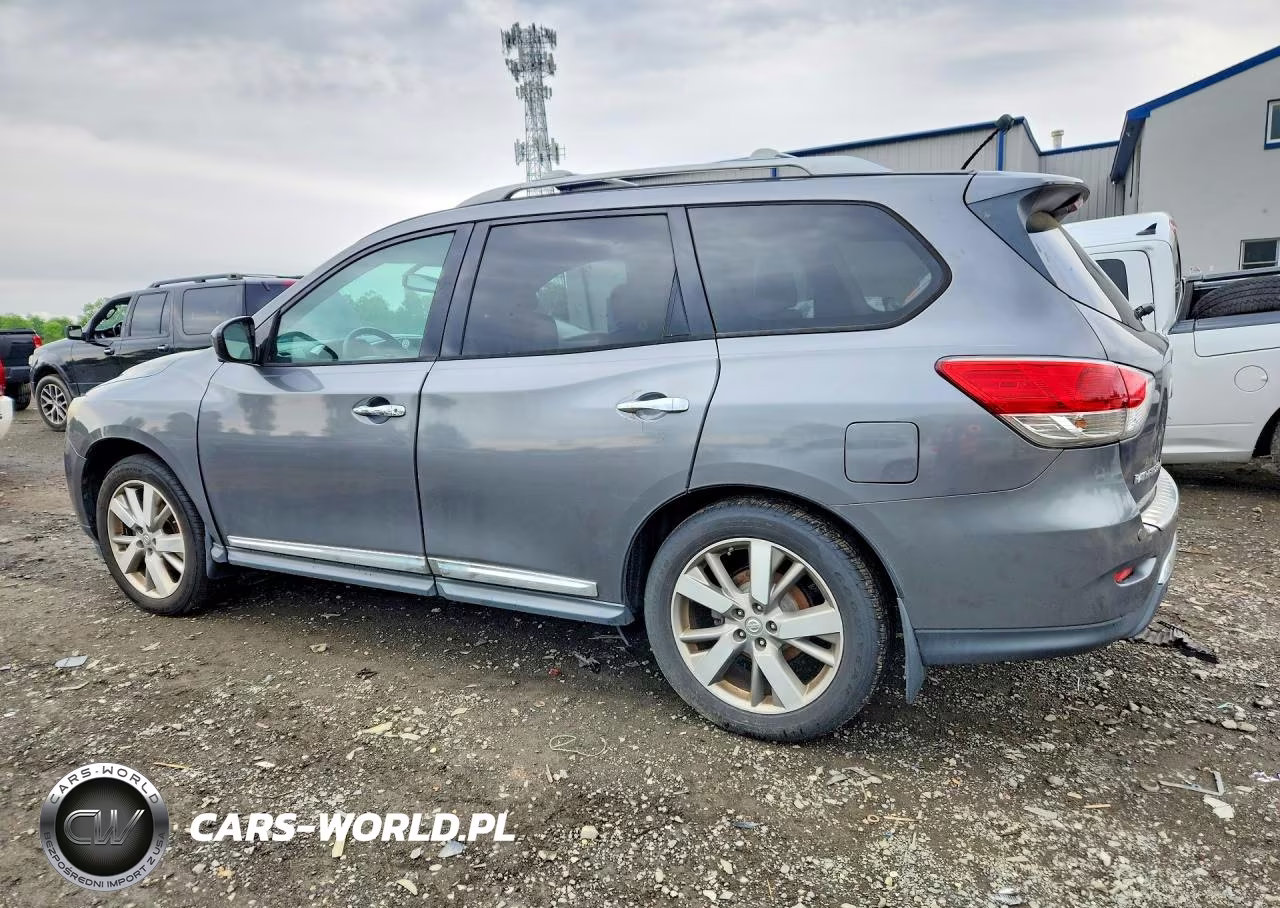 2015 Niss Pathfinder VIN:5N1AR2MM5FC657902 - 2