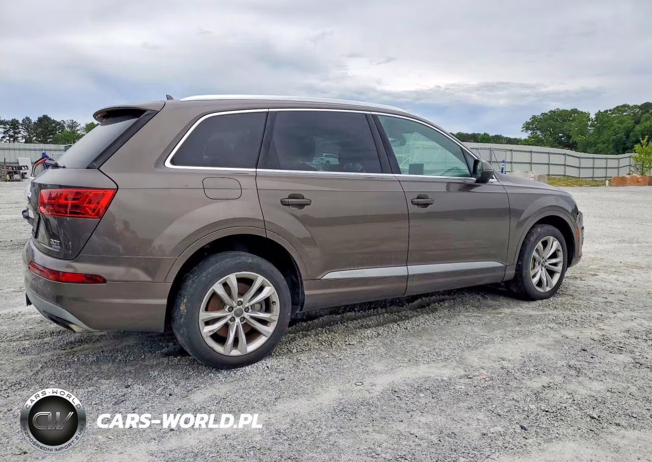 2017 Audi Q7 Premium Plus VIN:WA1LAAF70HD013396 - 3