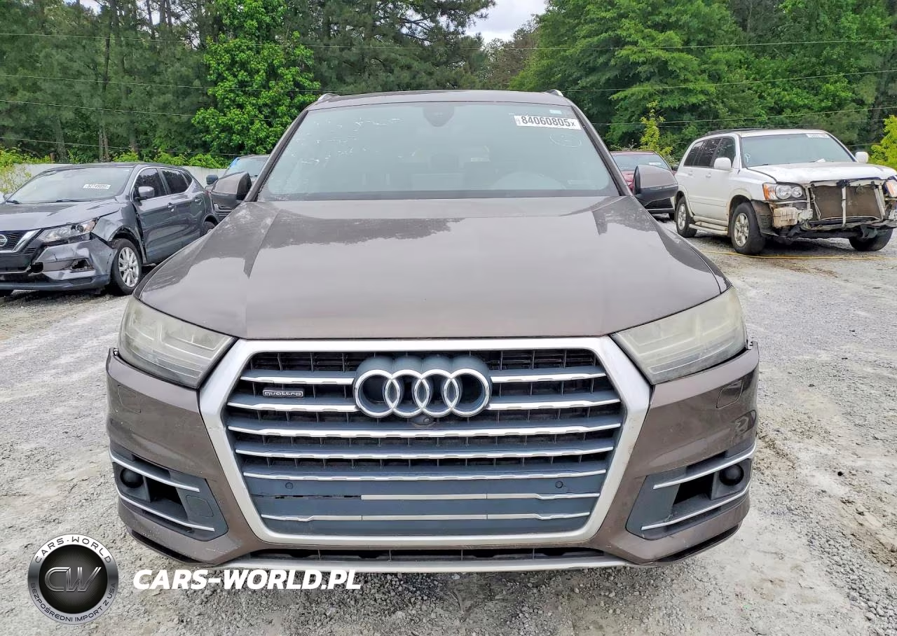 2017 Audi Q7 Premium Plus VIN:WA1LAAF70HD013396 - 5