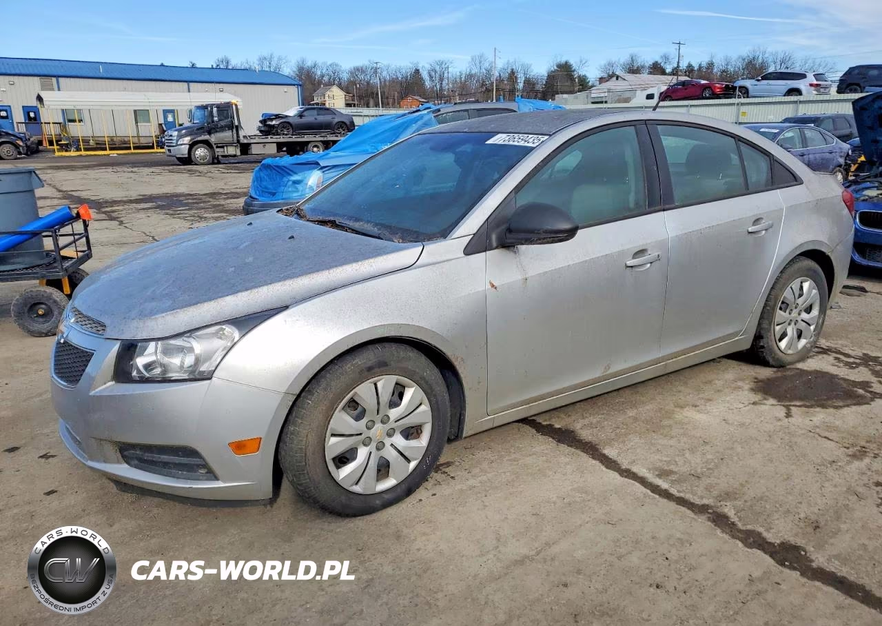 2013 Chevrolet Cruze Ls VIN:1G1PA5SG8D7308848 - 1