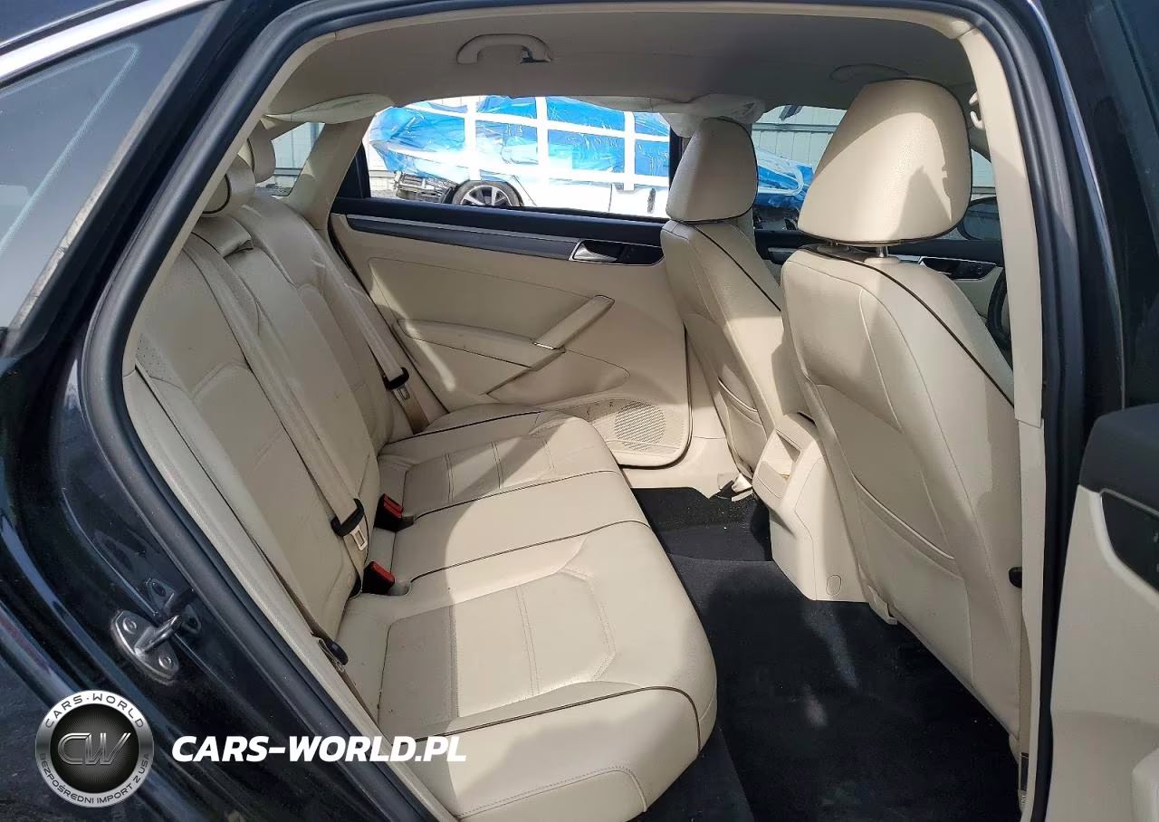 2017 Volkswagen Passat R-Line VIN:1VWDT7A39HC069223 - 10