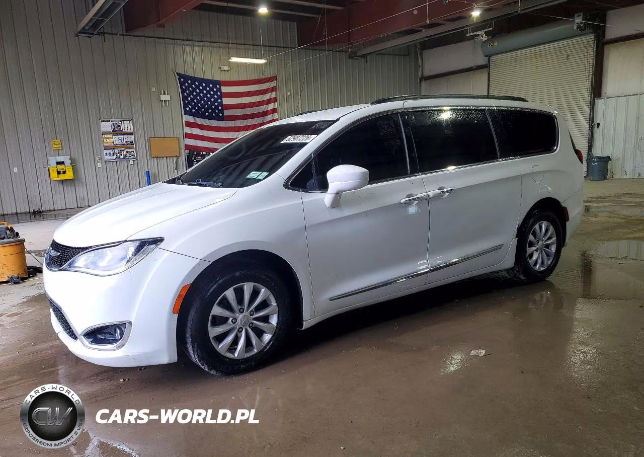 2017 Chrysler Pacifica Touring L