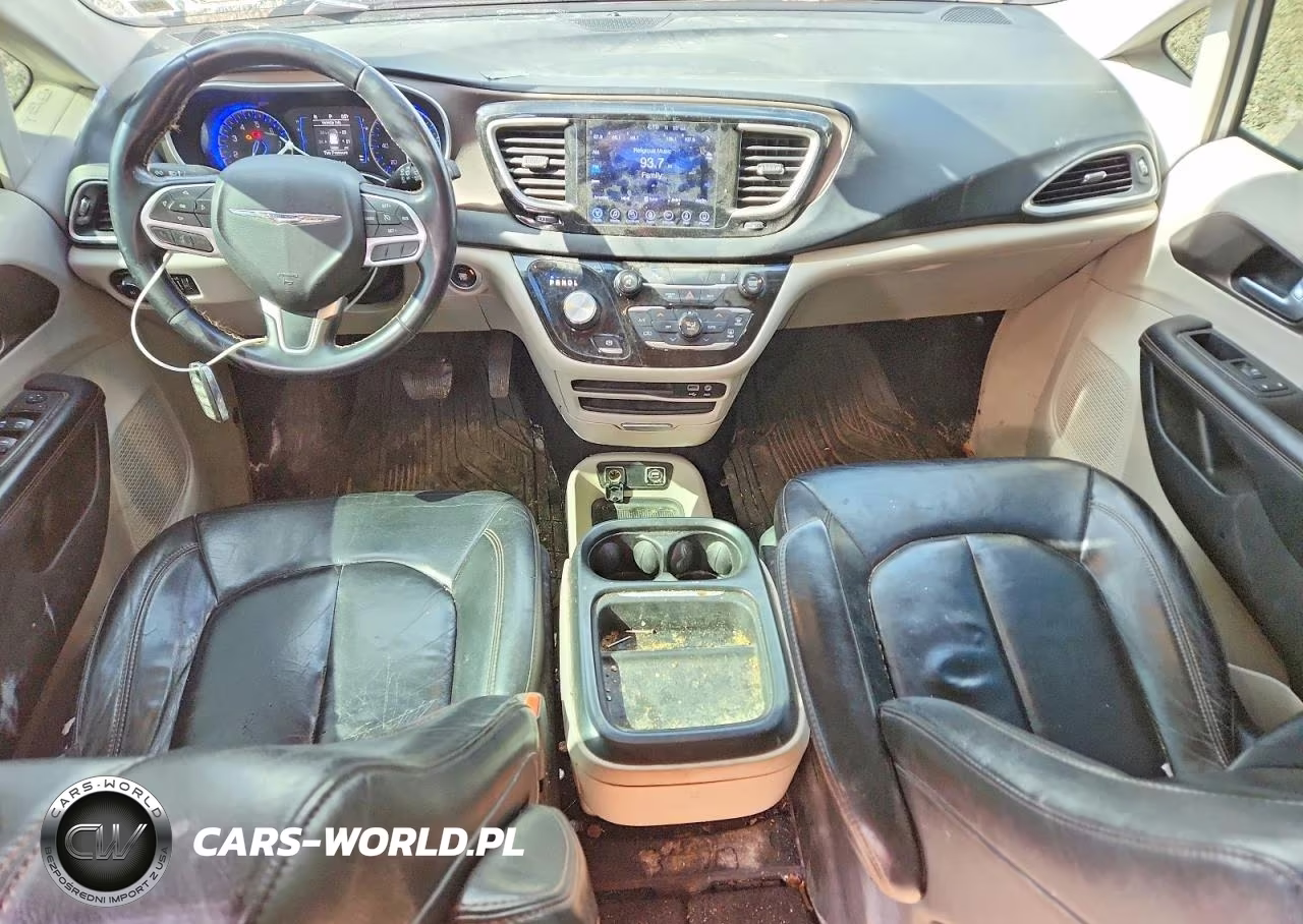 2017 Chrysler Pacifica Touring L VIN:2C4RC1BG3HR576181 - 8
