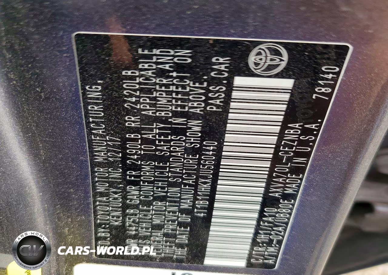 2018 Toyota Camry Le VIN:4T1B11HKXJU560440 - 13