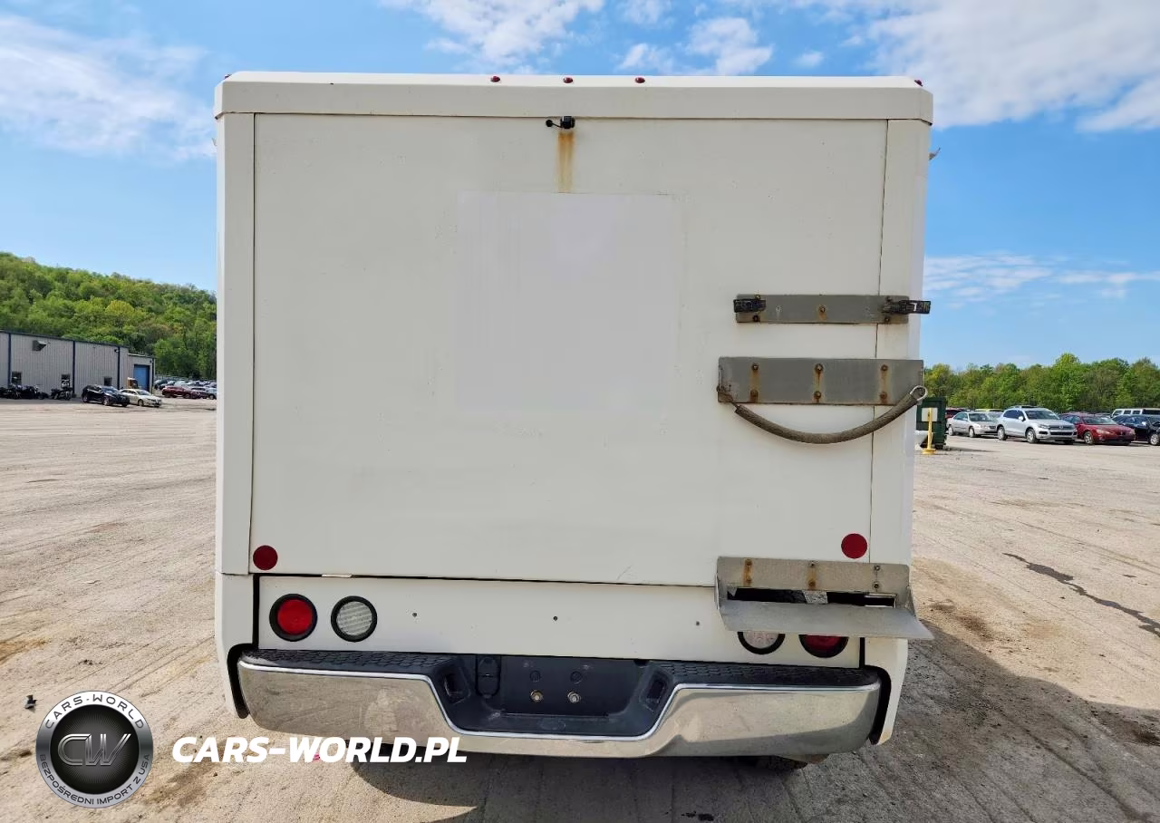 2020 Ram 1500 Tradesman Refrigerated Box Truck VIN:3C6JR6DG8LG204802 - 10