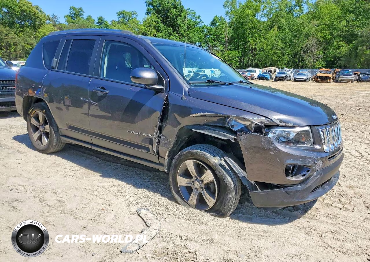 2017 Jeep Compass Latitude VIN:1C4NJDEB4HD126306 - 4