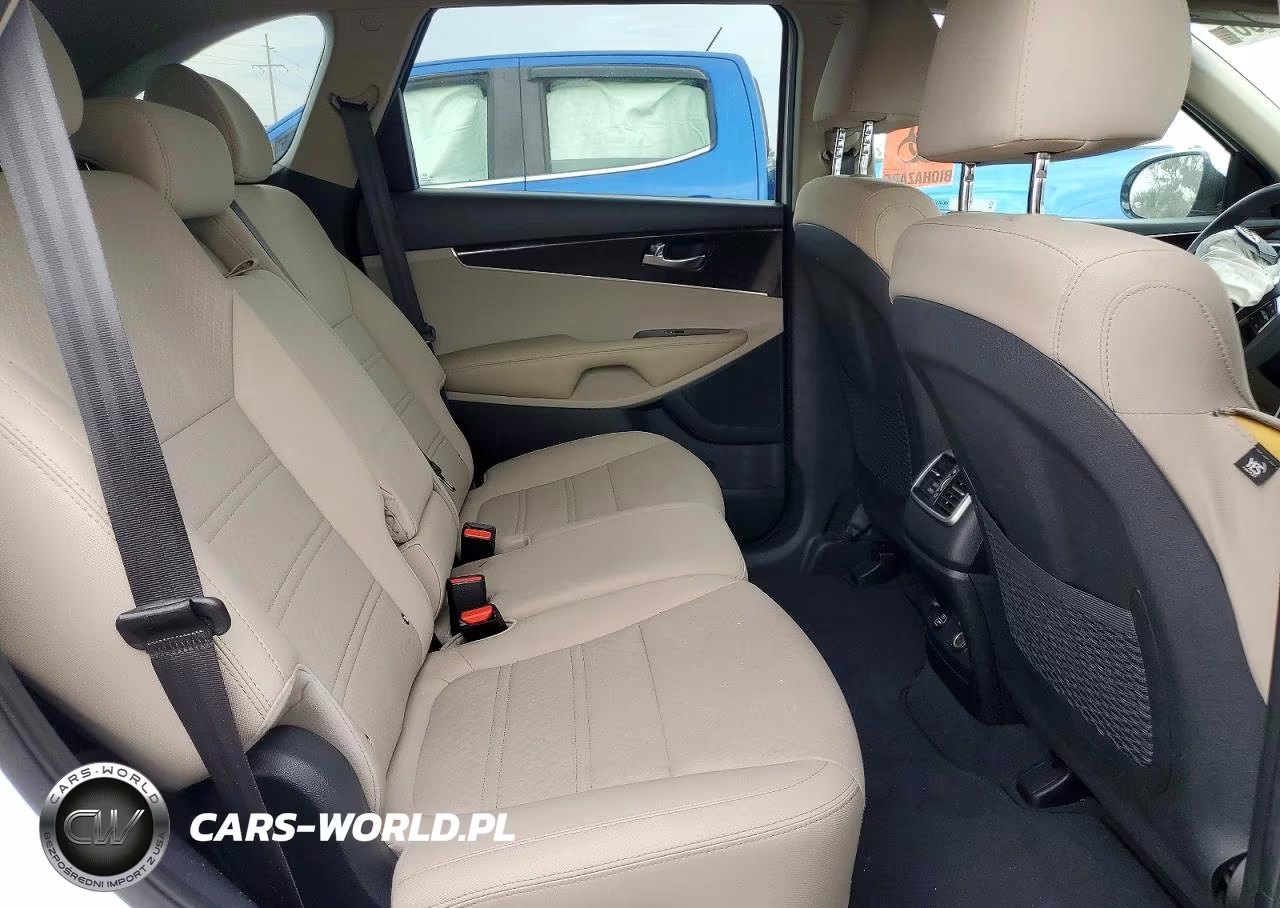 2019 Kia Sorento Lx VIN:5XYPG4A30KG553433 - 11