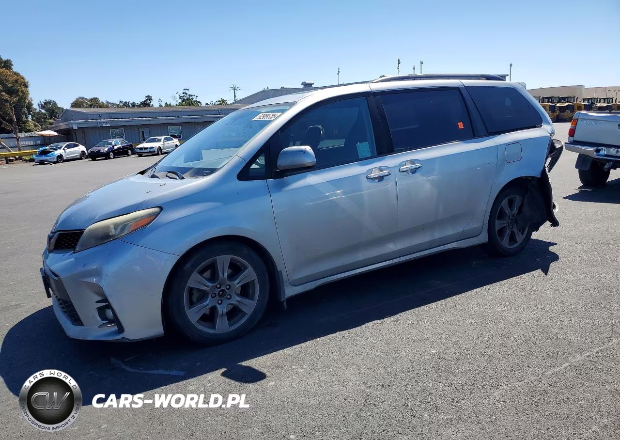2019 Toyota Sienna Se 8-Passenger