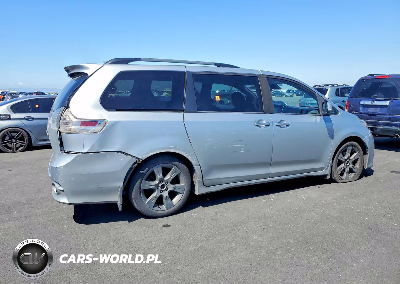 2019 Toyota Sienna Se 8-Passenger VIN:5TDXZ3DC6KS017427 - 3