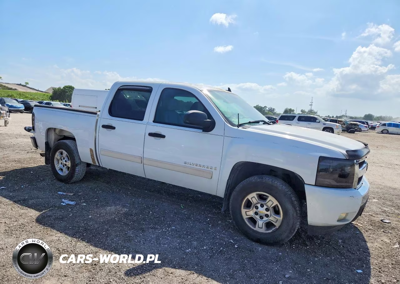 2008 Chevrolet Silverado C1500 VIN:2GCEC130X81125781 - 4