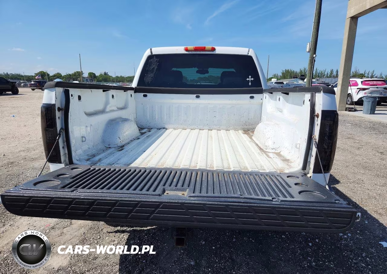 2008 Chevrolet Silverado C1500 VIN:2GCEC130X81125781 - 6