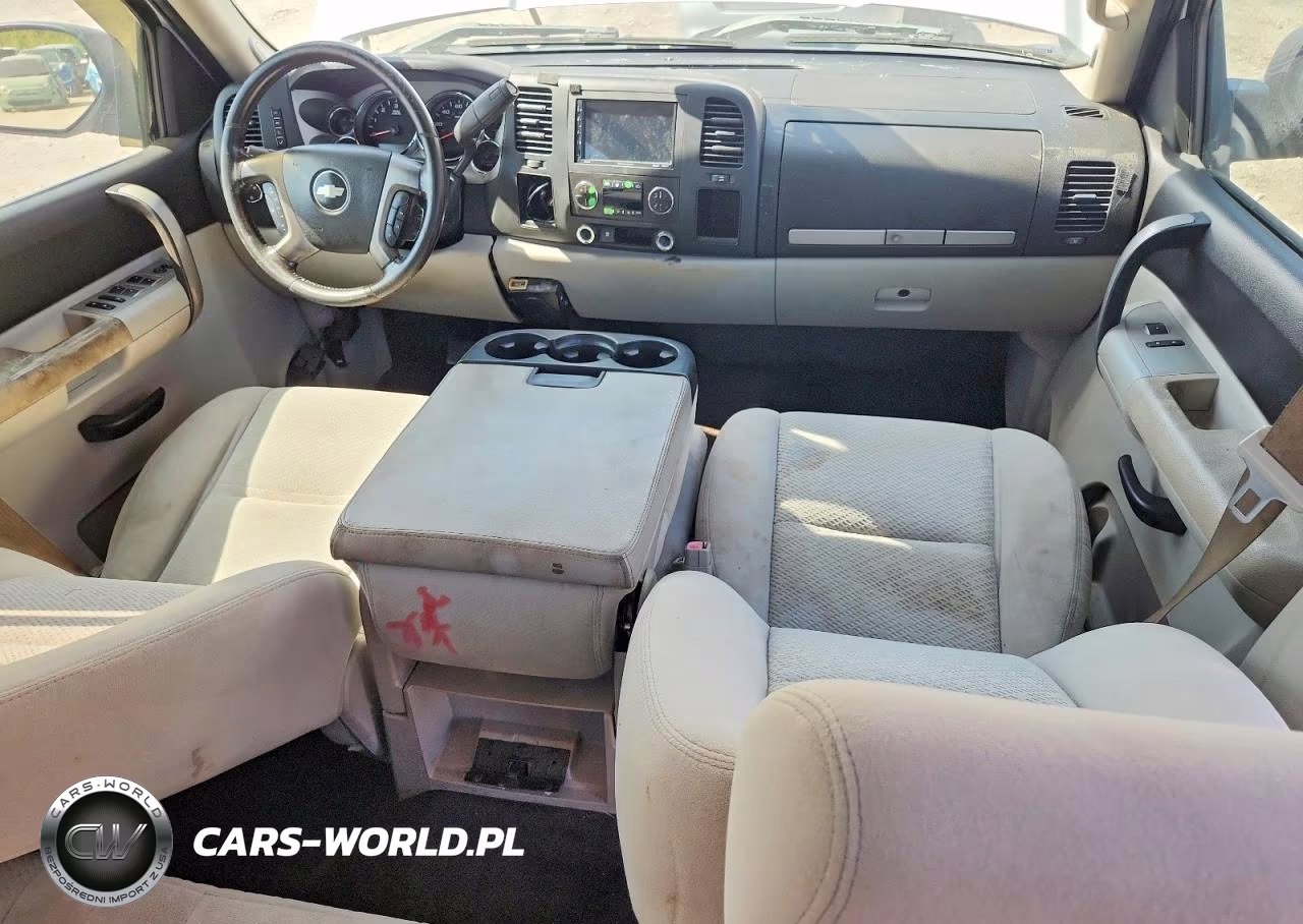 2008 Chevrolet Silverado C1500 VIN:2GCEC130X81125781 - 8