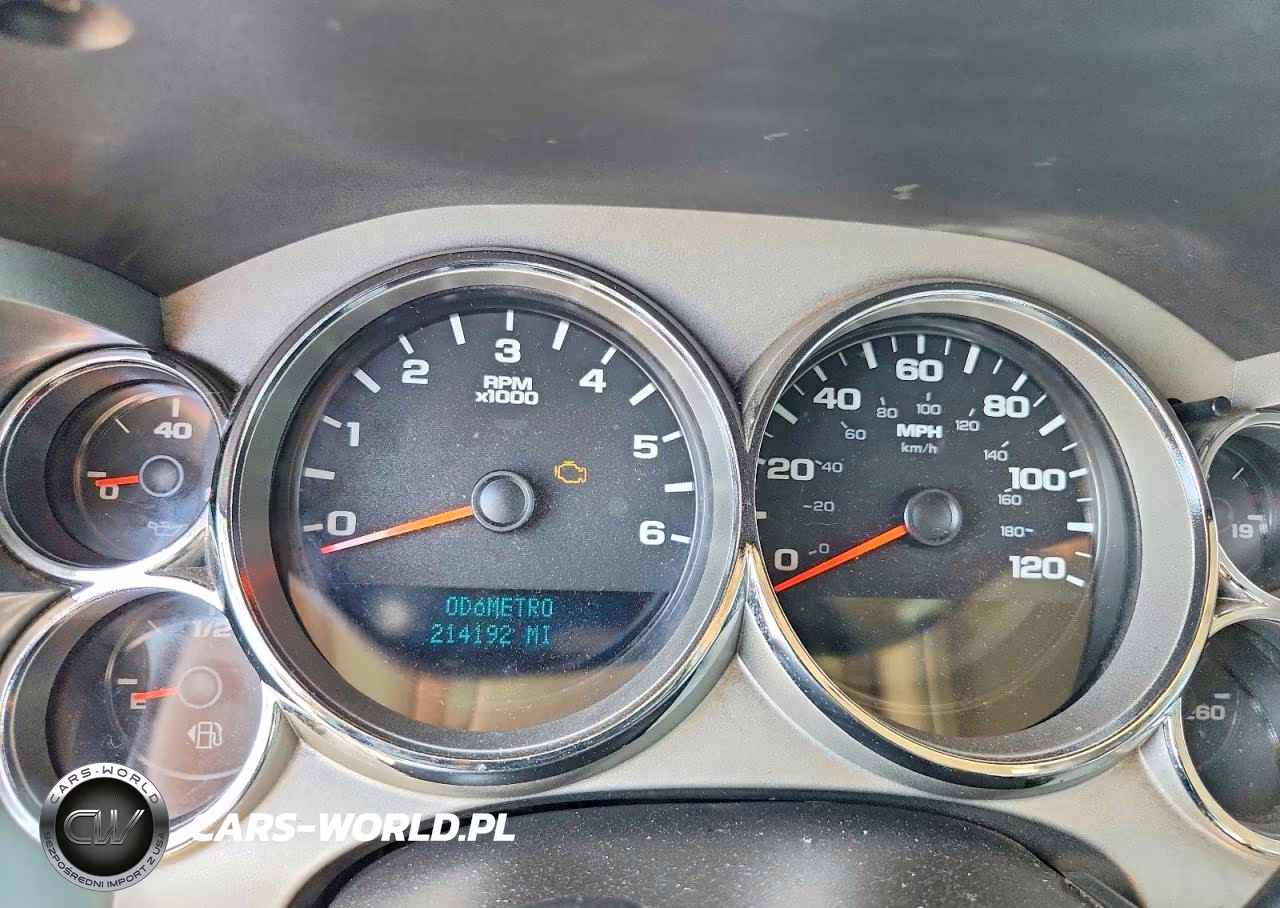 2008 Chevrolet Silverado C1500 VIN:2GCEC130X81125781 - 9