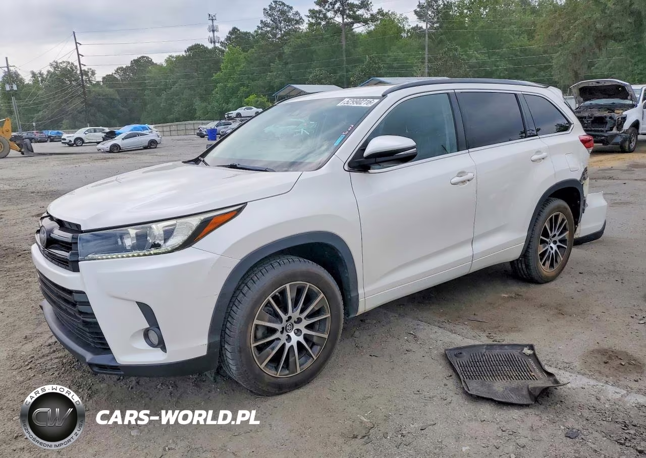 2018 Toyota Highlander Se