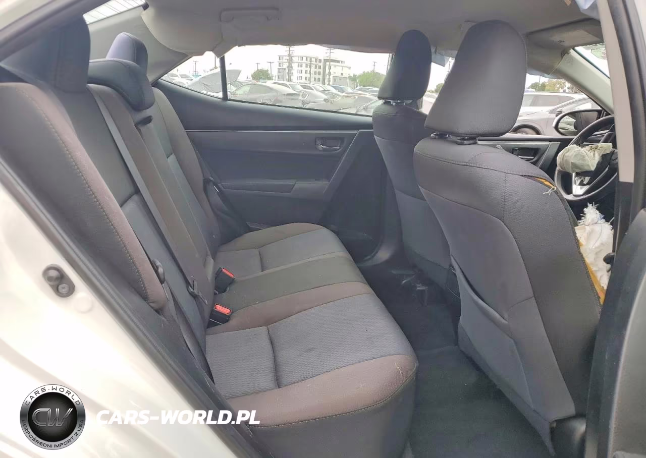 2017 Toyota Corolla Le VIN:5YFBURHE1HP723956 - 10