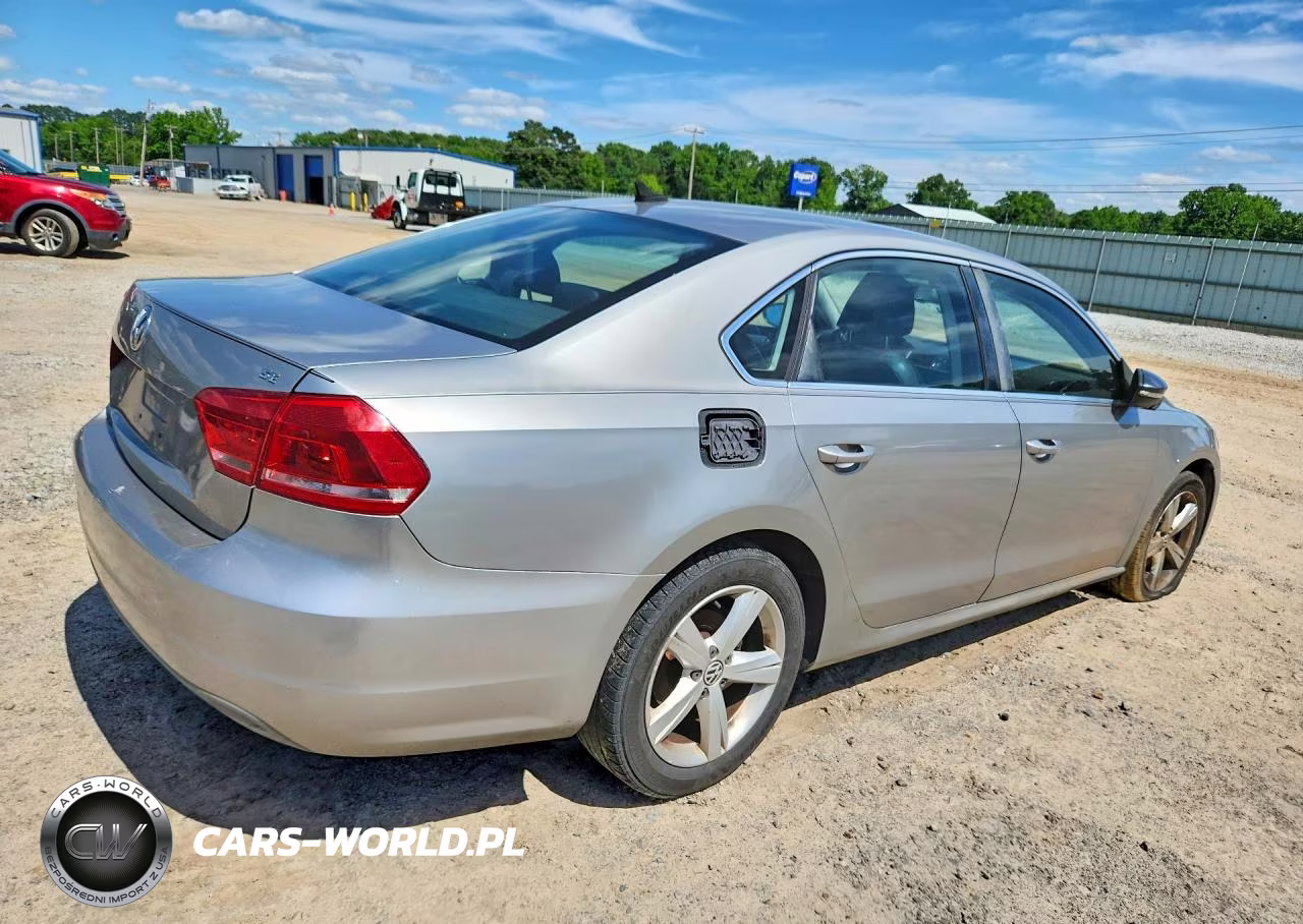 2012 Volkswagen Passat Se VIN:1VWBP7A37CC089569 - 3