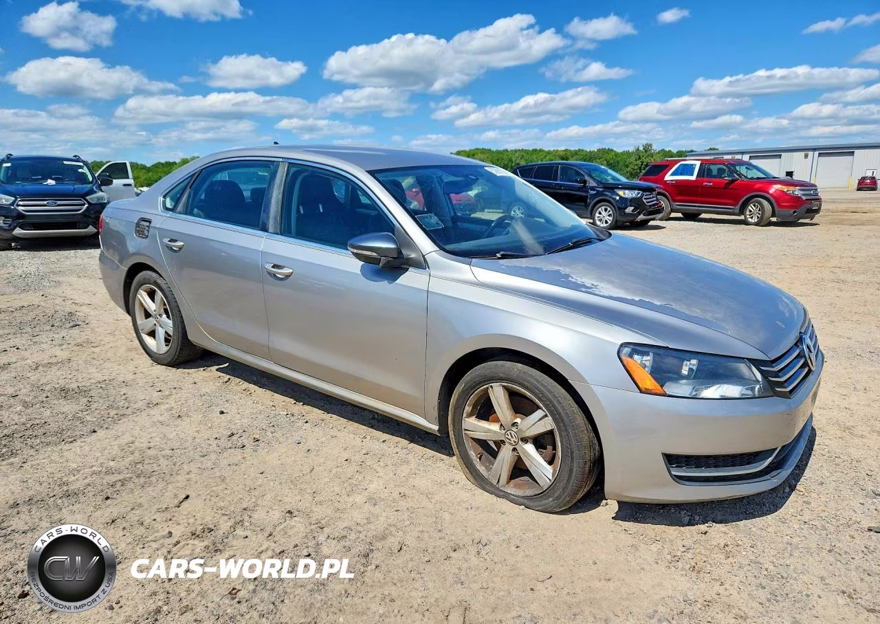 2012 Volkswagen Passat Se VIN:1VWBP7A37CC089569 - 4