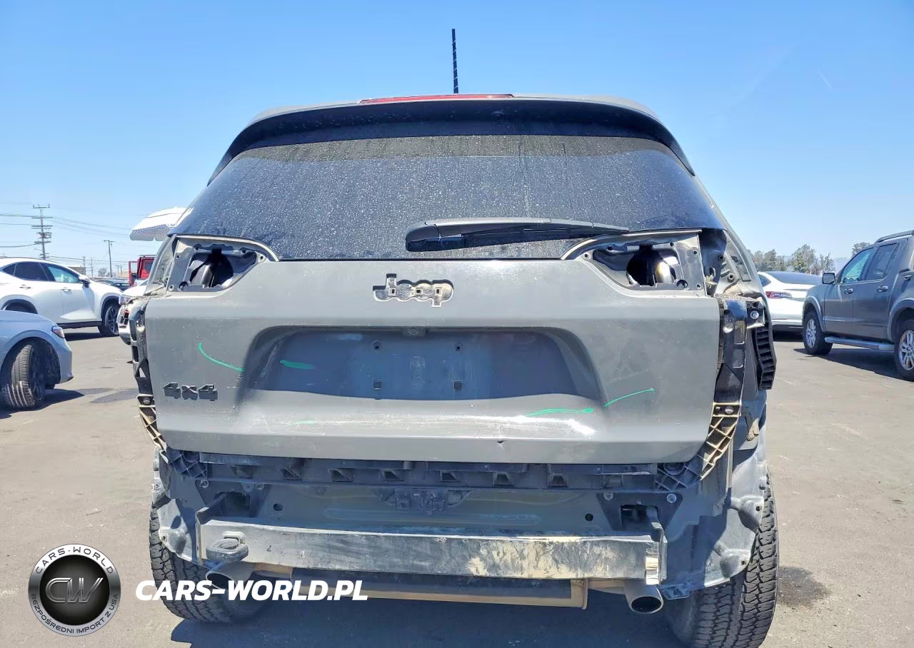 2019 Jeep Cherokee Latitude VIN:1C4PJMCX8KD452978 - 6