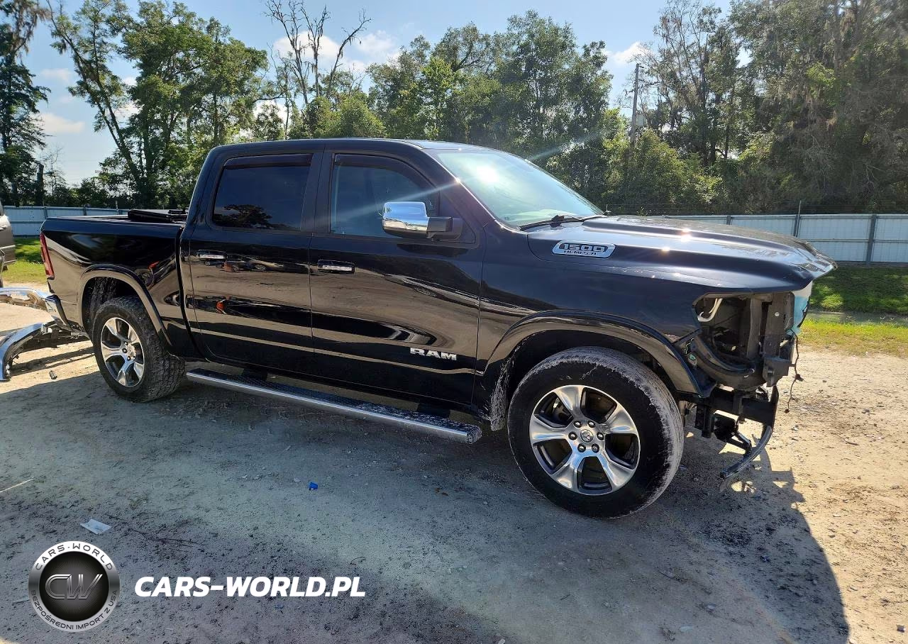 2019 Ram 1500 Laramie VIN:1C6SRFJT4KN662543 - 4