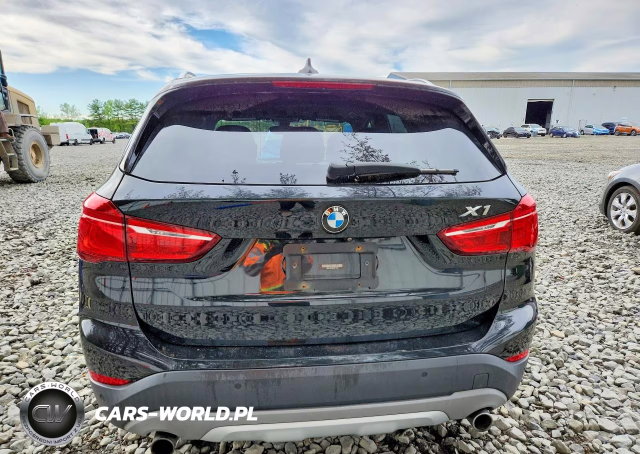 2017 BMW X1 xDrive28I VIN:WBXHT3C38H5F72150 - 6