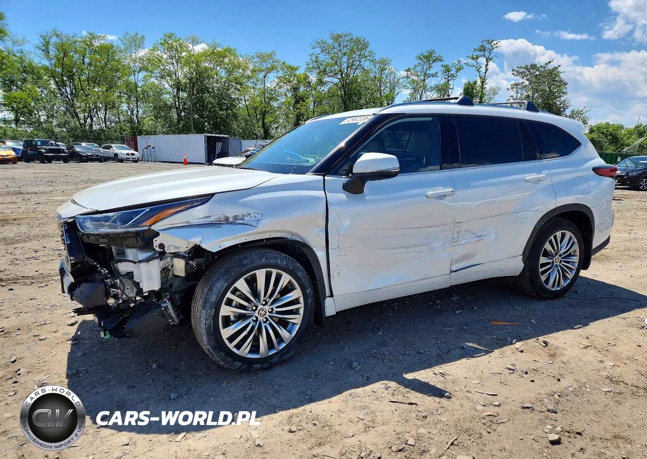 2022 Toyota Highlander Platinum – zdjęcie 1 z 13