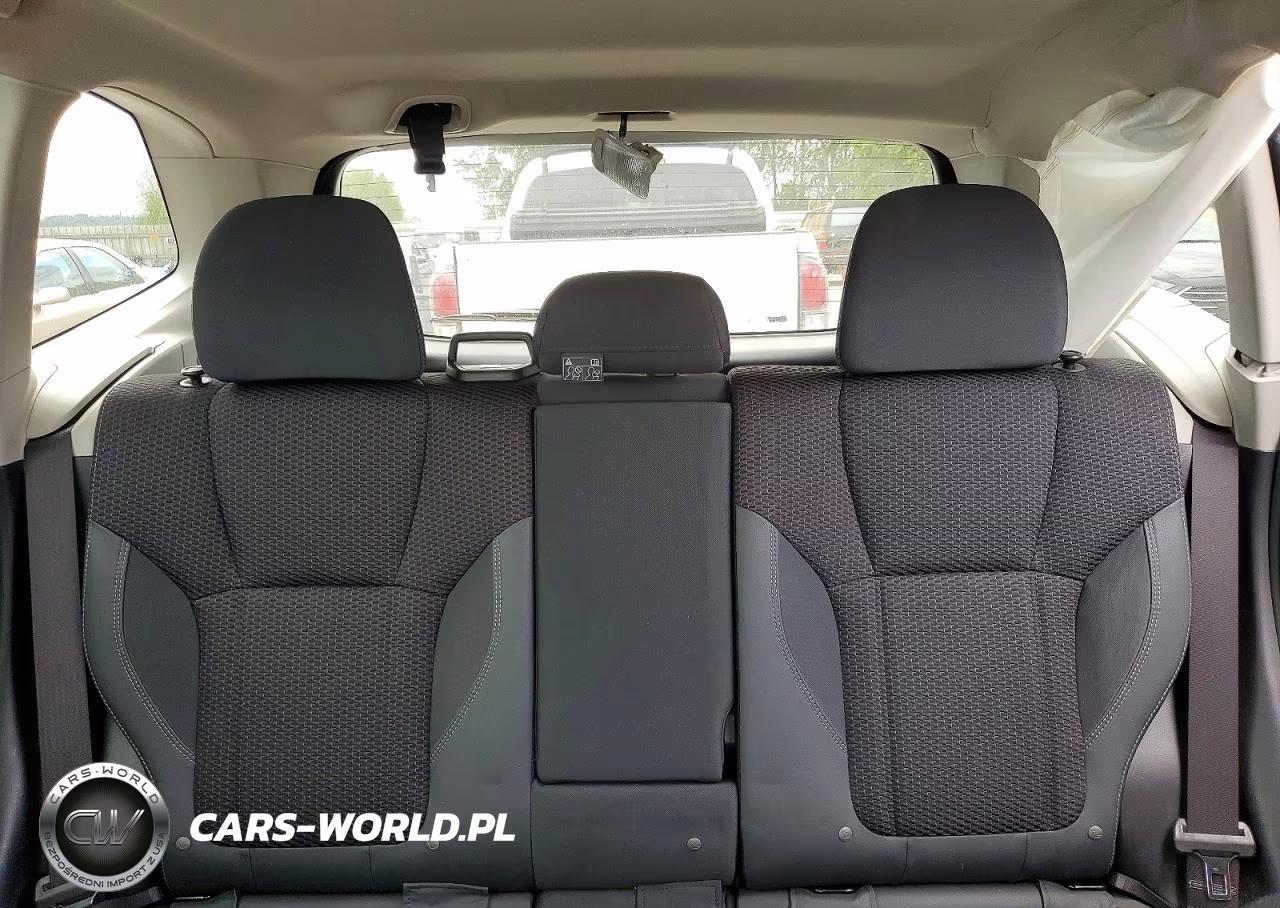 2019 Subaru Forester Premium VIN:JF2SKAGC5KH537901 - 10