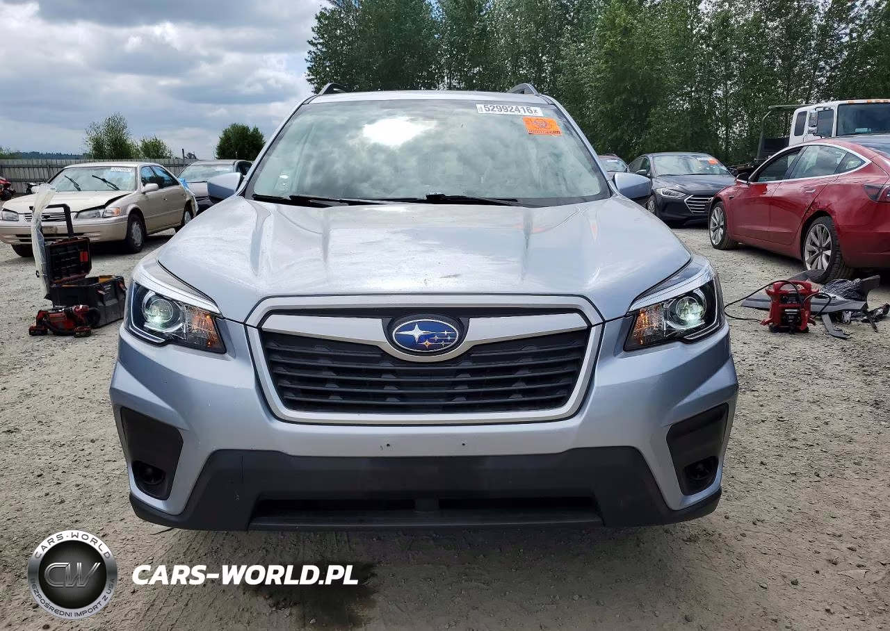 2019 Subaru Forester Premium VIN:JF2SKAGC5KH537901 - 5