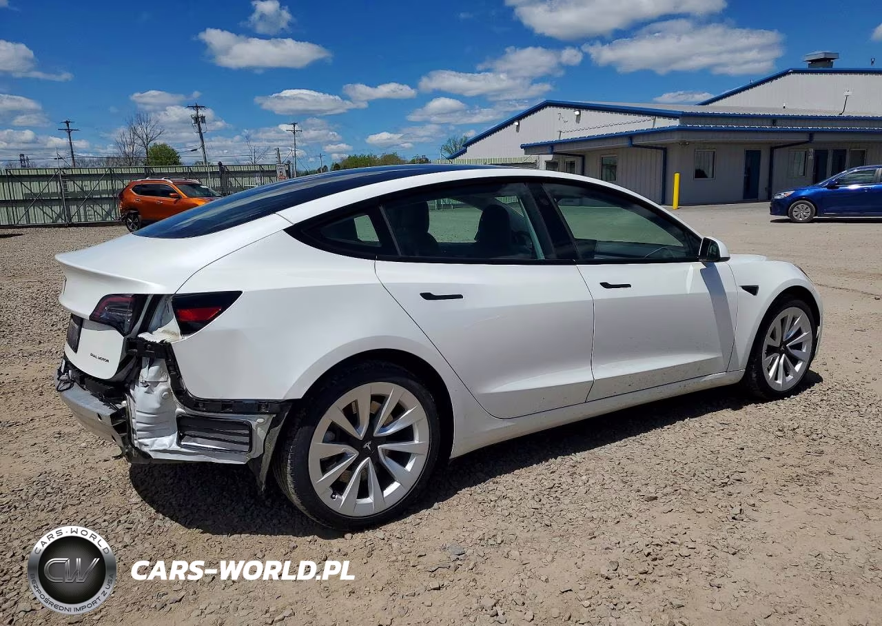 2022 Tesla Model 3 VIN:5YJ3E1EB6NF199899 - 3