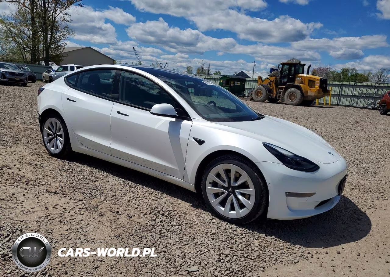 2022 Tesla Model 3 VIN:5YJ3E1EB6NF199899 - 4