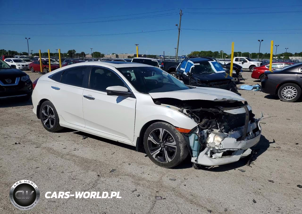 2016 Honda Civic Touring VIN:19XFC1F95GE005063 - 4