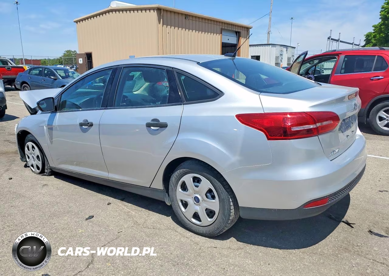 2017 Ford Focus S VIN:1FADP3E27HL332073 - 2