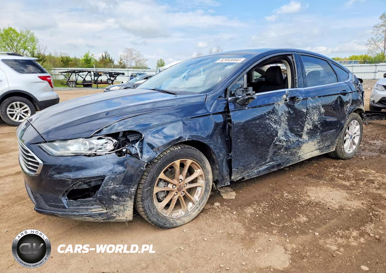 2020 Ford Fusion Se – zdjęcie 1 z 12