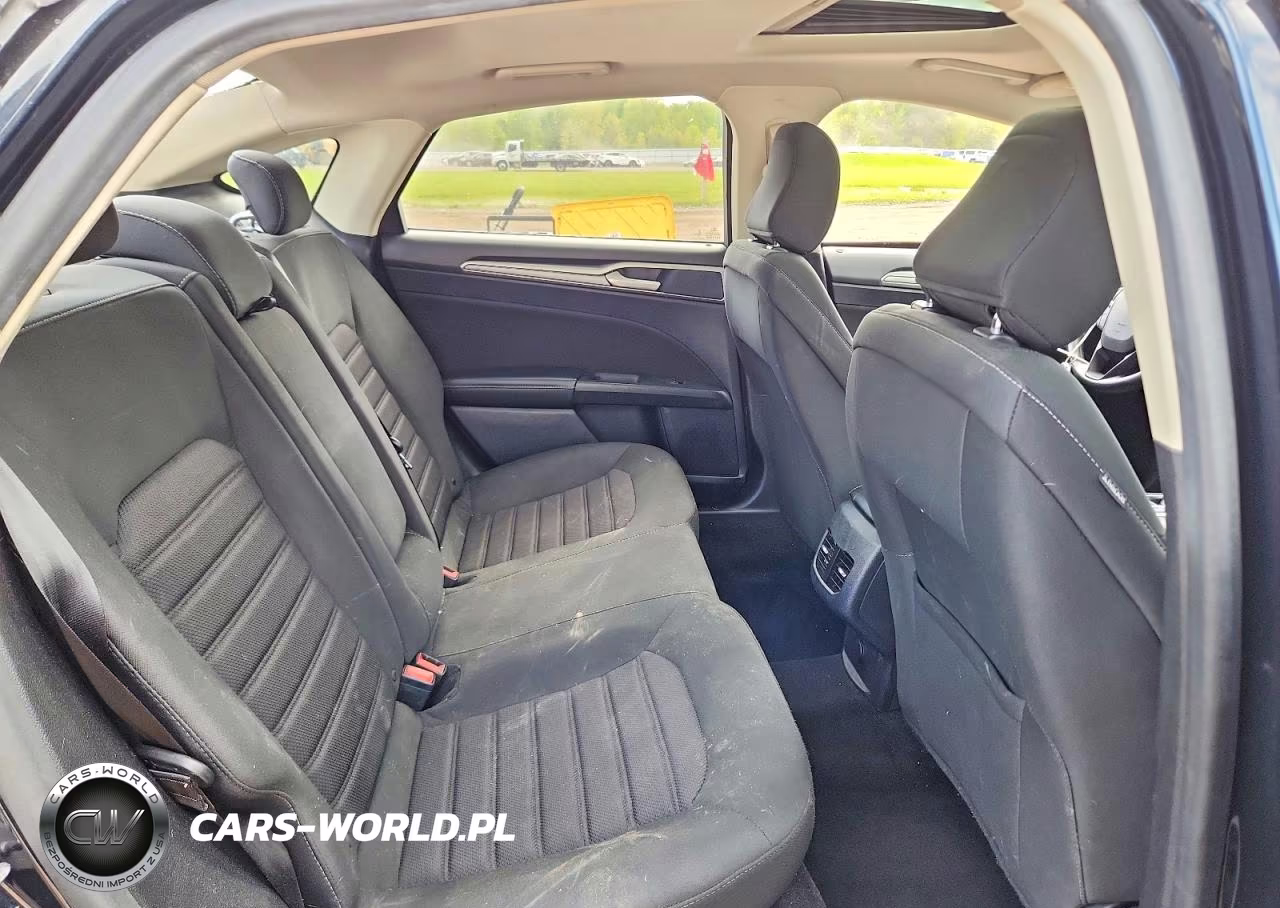 2020 Ford Fusion Se VIN:3FA6P0HD2LR119854 - 10