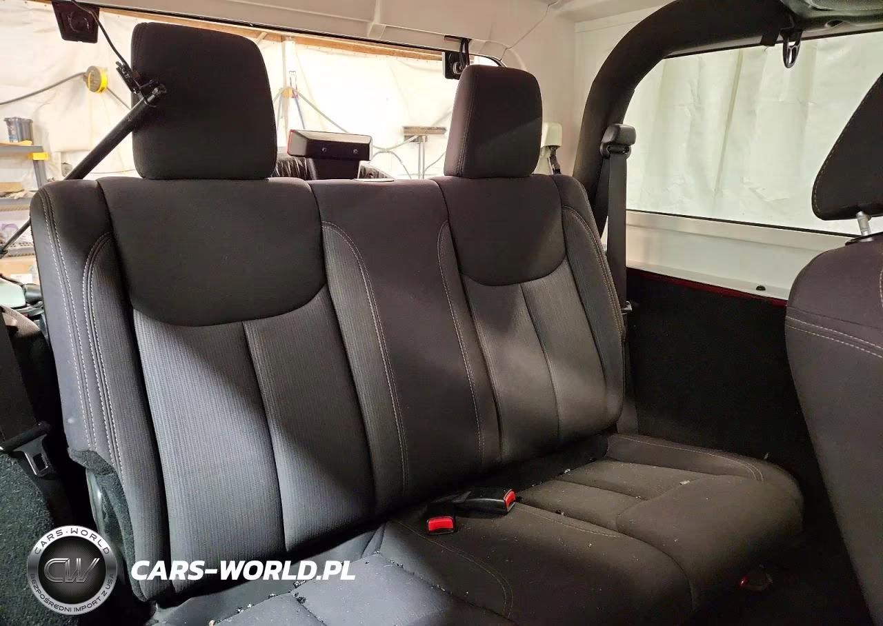 2013 Jeep Wrangler Sahara VIN:1C4GJWBG4DL584268 - 10