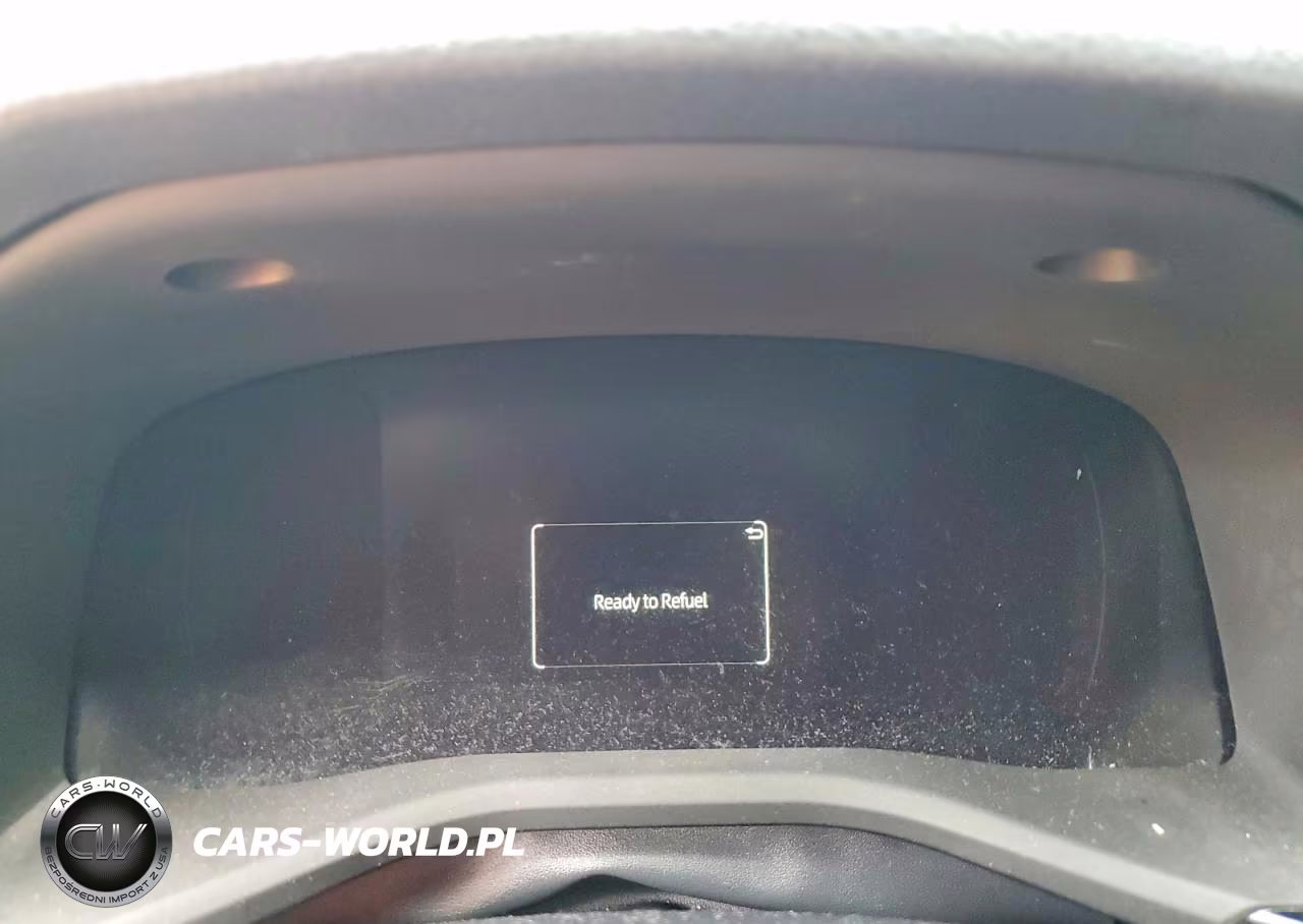 2025 Toyota Camry Le VIN:4T1DAACK0SU187622 - 9