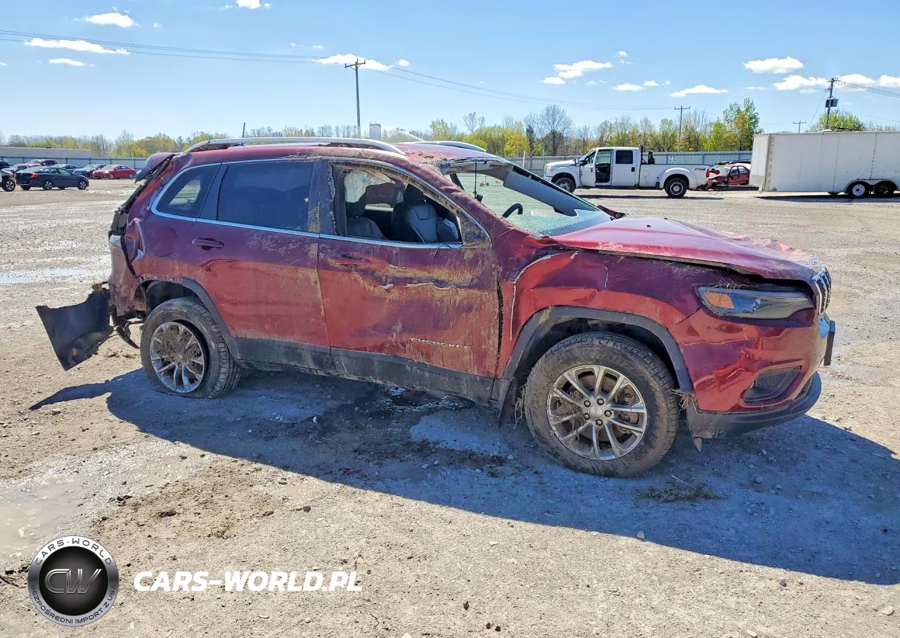 2019 Jeep Cherokee Latitude Plus VIN:1C4PJMLXXKD137311 - 4