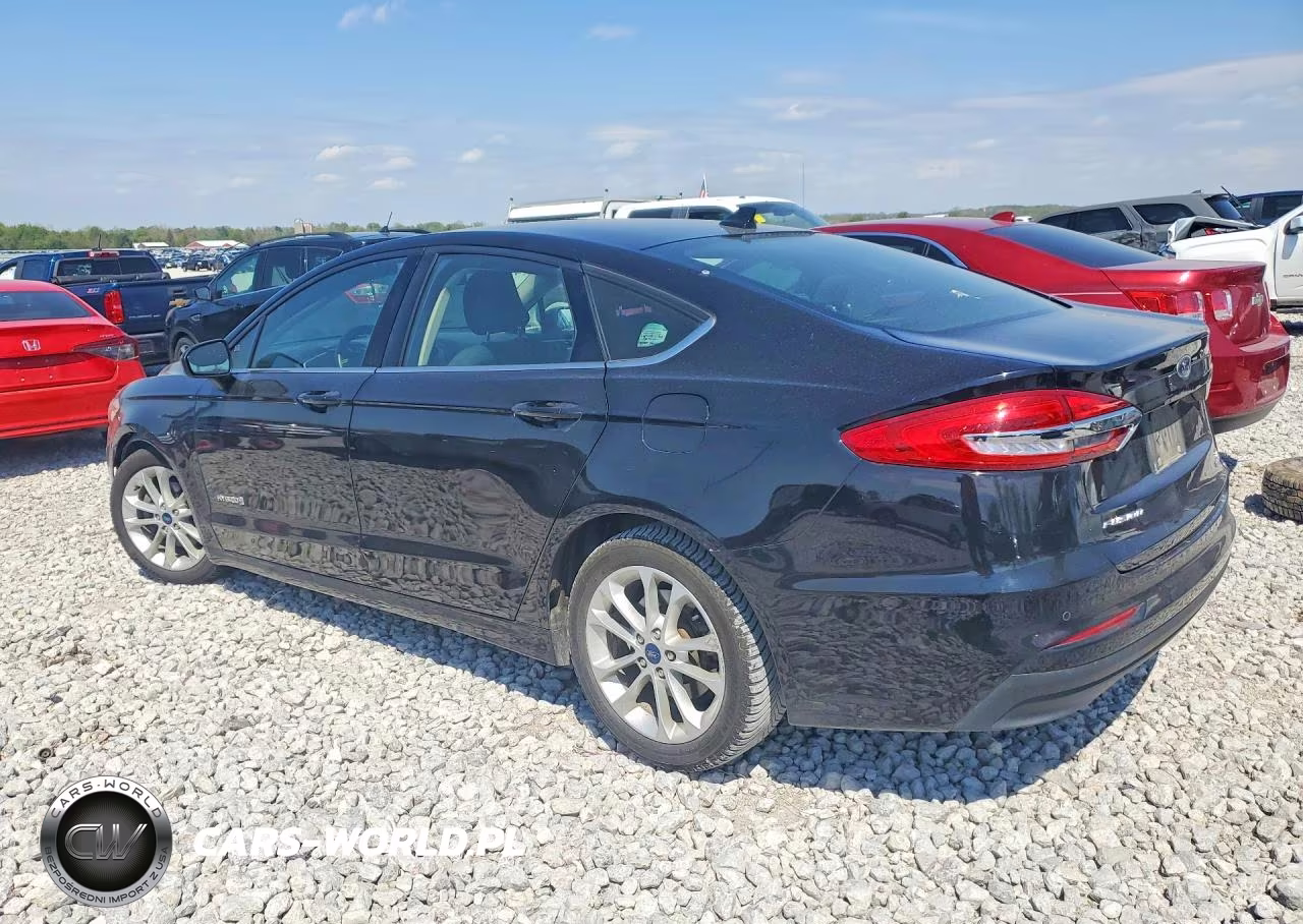2019 Ford Fusion Se VIN:3FA6P0LU5KR168469 - 2