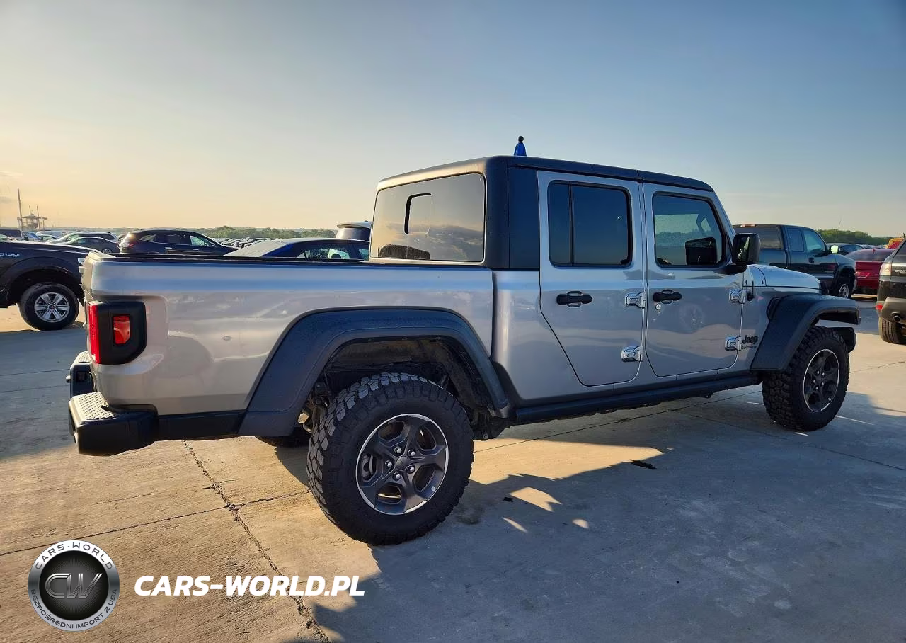 2020 Jeep Gladiator Sport VIN:1C6HJTAG3LL132175 - 3