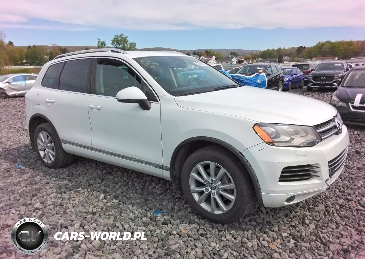 2014 Volkswagen Touareg V6 Tdi VIN:WVGEP9BP6ED013038 - 4