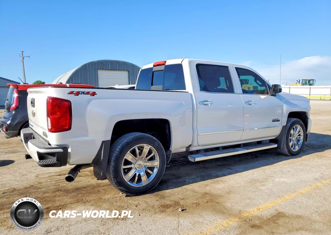 2018 Chevrolet Silverado K1500 High Country VIN:3GCUKTEJ3JG334387 - 3