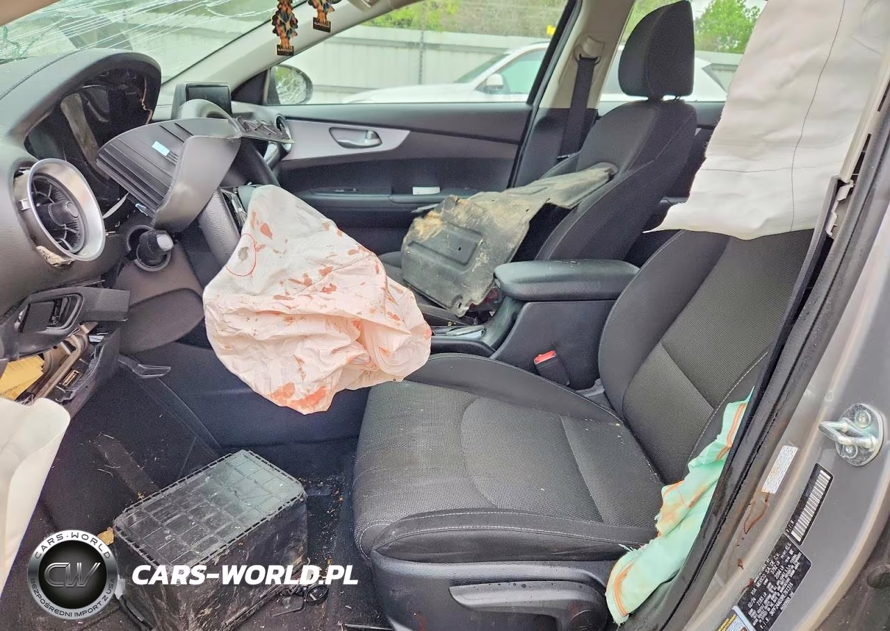 2024 Kia Forte Lxs VIN:3KPF24AD3RE761316 - 7