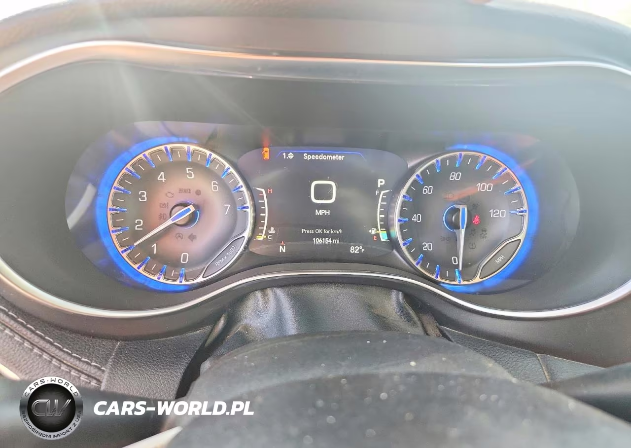 2020 Chrysler Pacifica Limited VIN:2C4RC1GG7LR280713 - 9