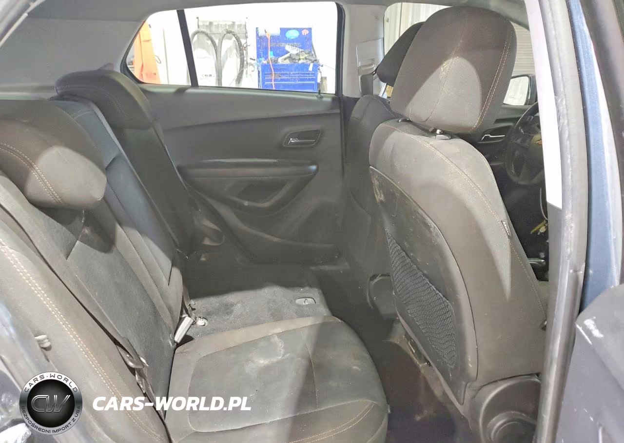 2021 Chevrolet Trax Ls VIN:KL7CJKSB8MB315446 - 10