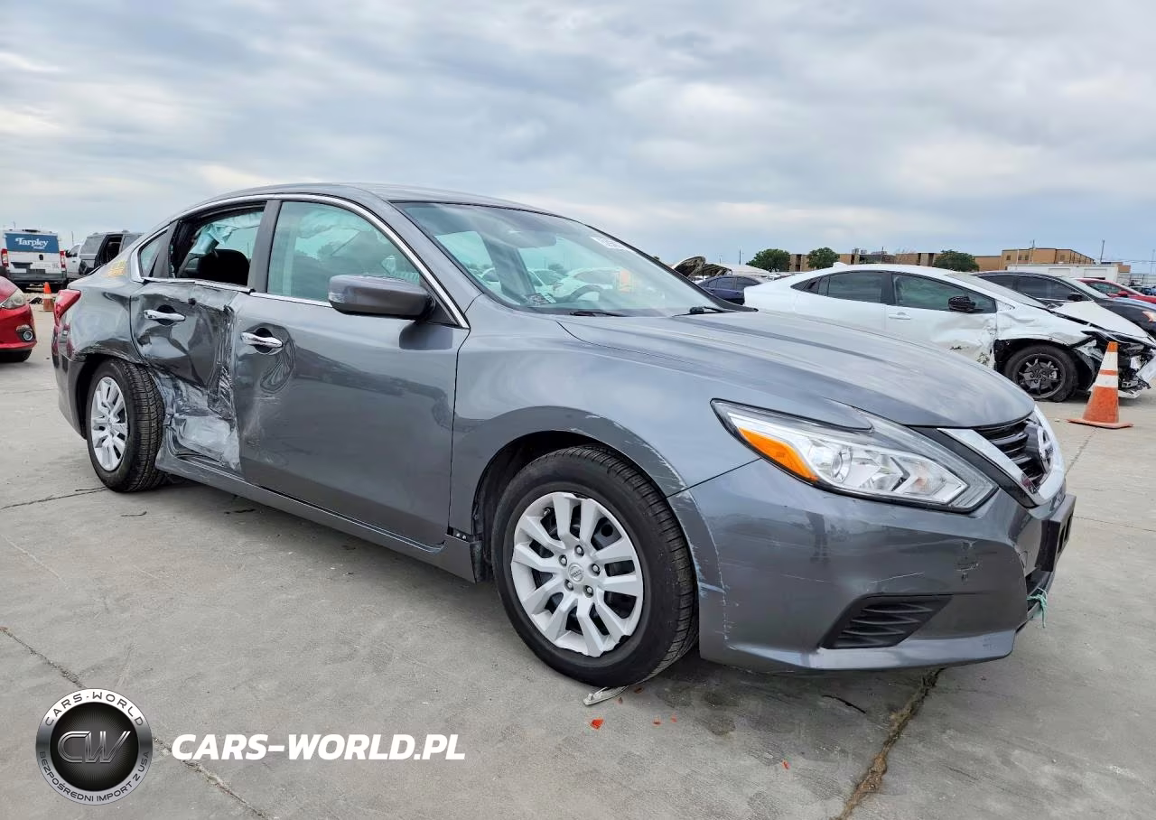 2017 Nissan Altima 2.5 S VIN:1N4AL3AP4HC201649 - 4
