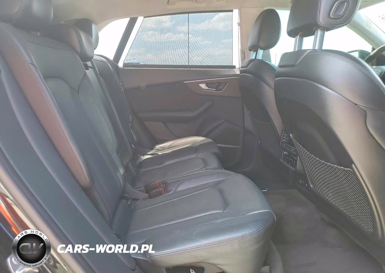2019 Audi Q8 Prestige S-Line VIN:WA1FVAF1XKD042392 - 10