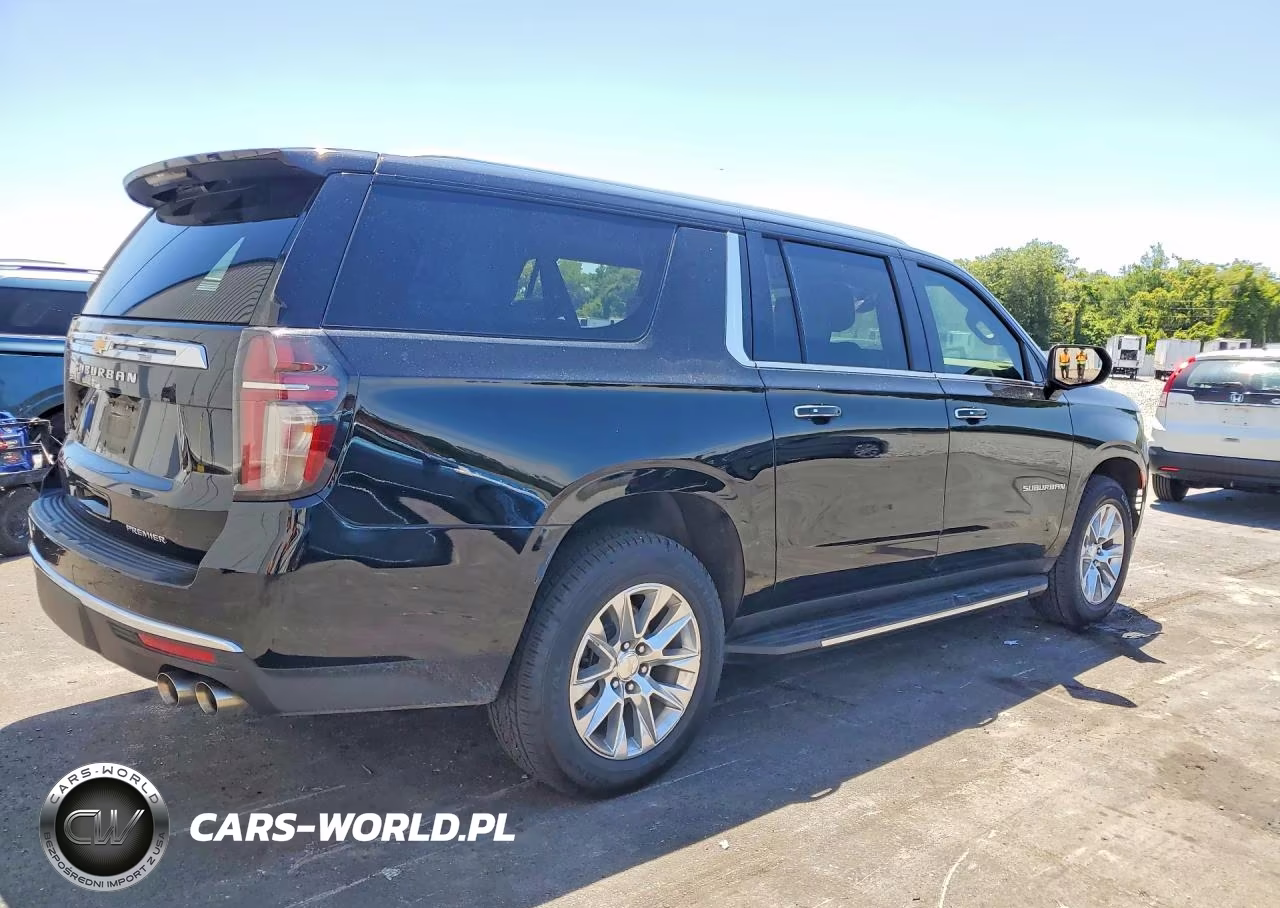 2023 Chevrolet Suburban K1500 Premier VIN:1GNSKFKDXPR258206 - 3