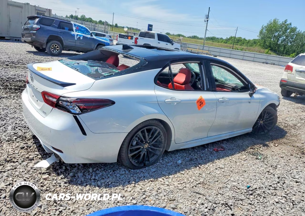 2022 Toyota Camry Xse VIN:4T1K61AK4NU061022 - 3