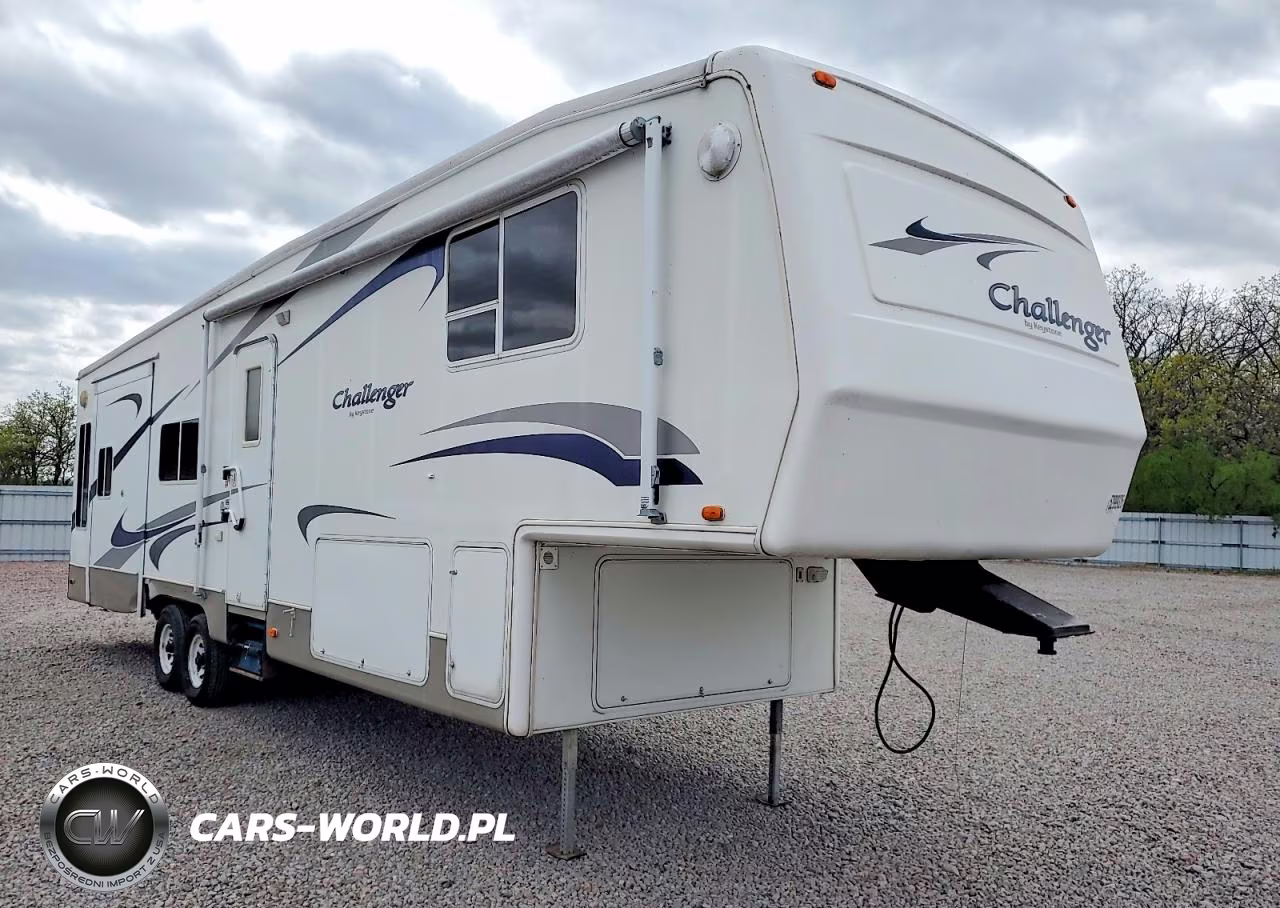 2004 Keystone Challenger Camper